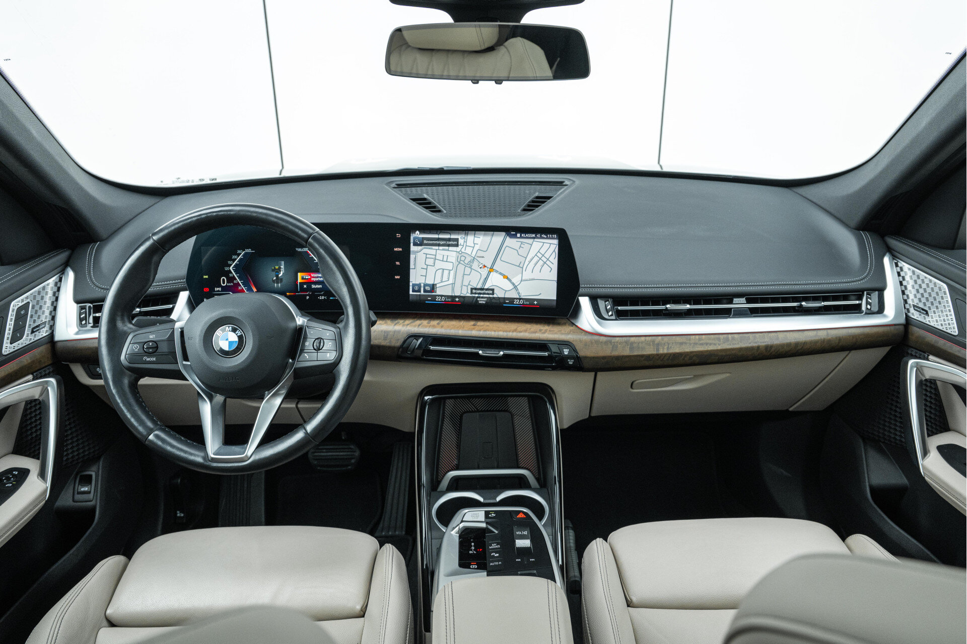 BMW X1 sDrive18i xLine Automaat - Afbeelding 3