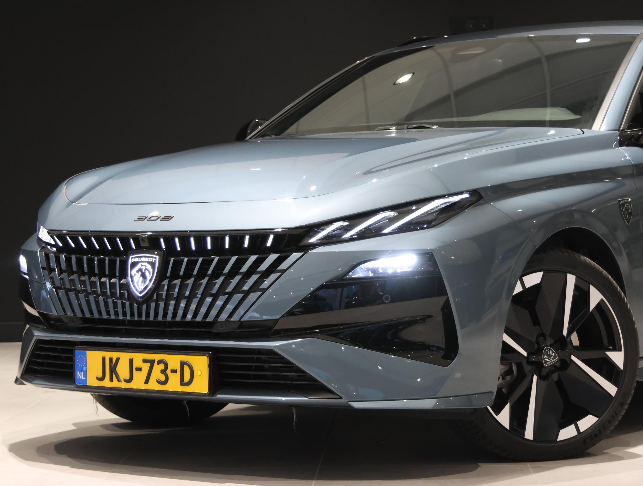 Peugeot 308 SW GT Hybrid 145 pk Automaat - Afbeelding 3