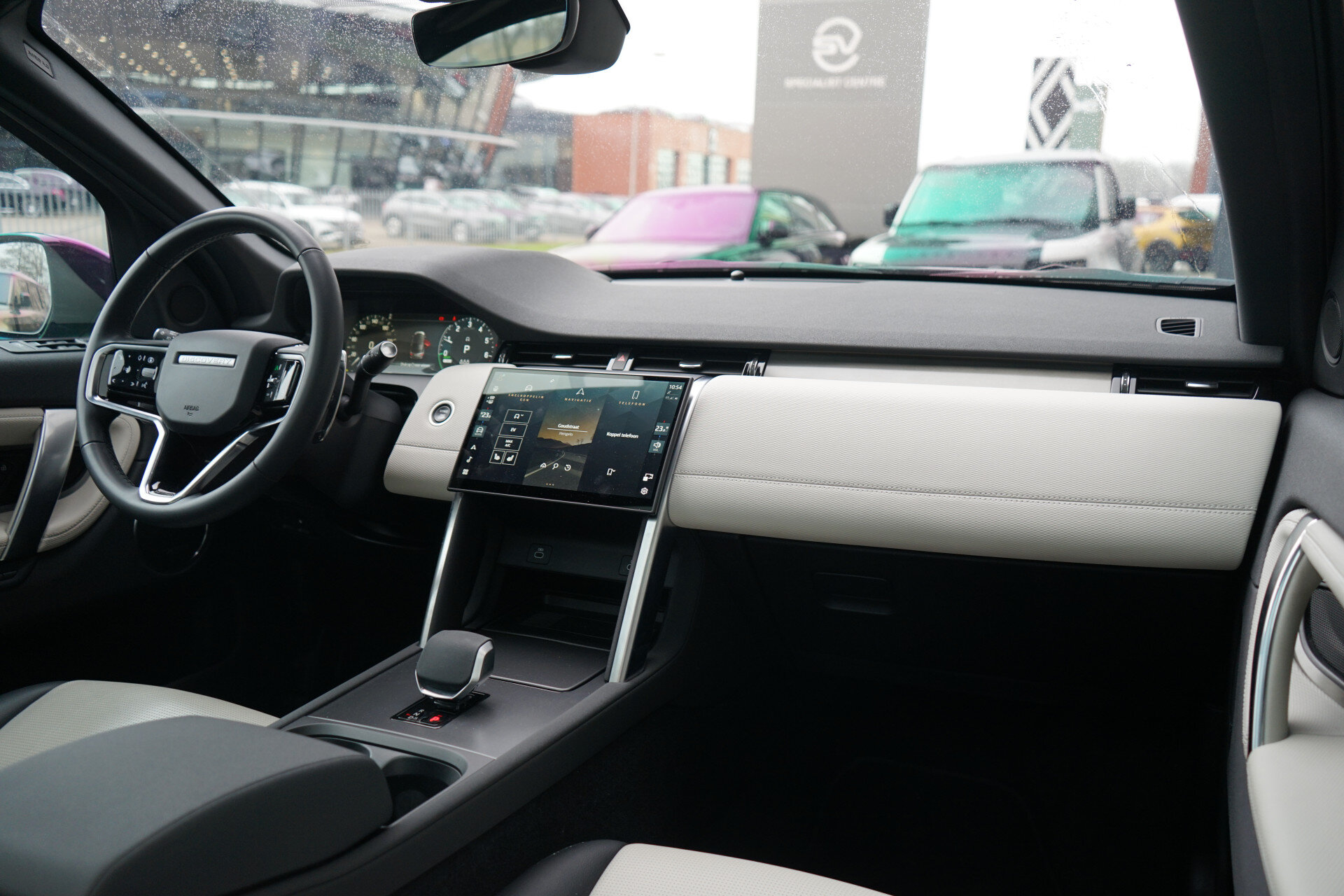 Land Rover Discovery Sport P270e PHEV Dynamic SE | Occasion Lease vanaf € 904 p/m - Afbeelding 3