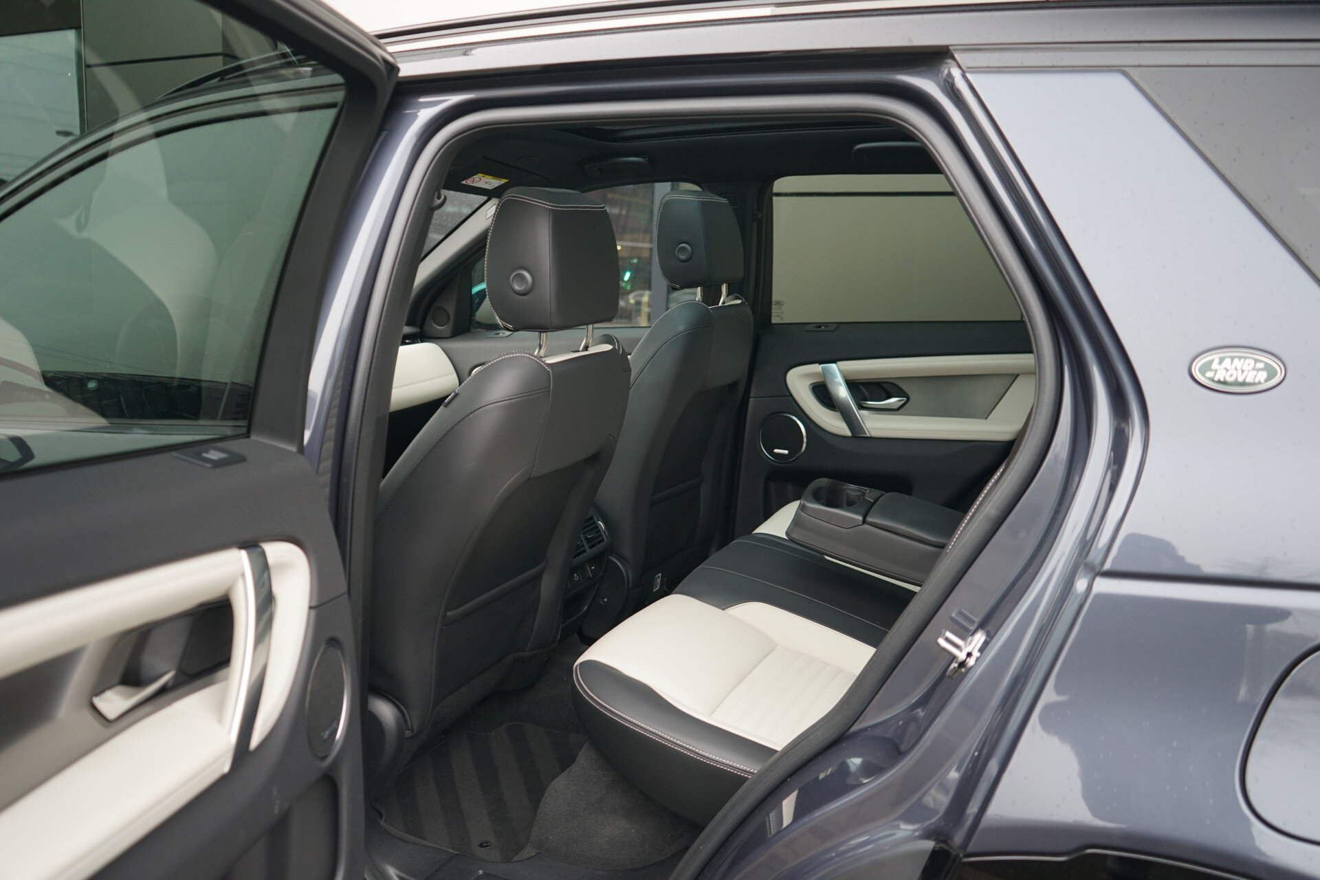 Land Rover Discovery Sport P270e PHEV Dynamic SE | Occasion Lease vanaf € 904 p/m - Afbeelding 5