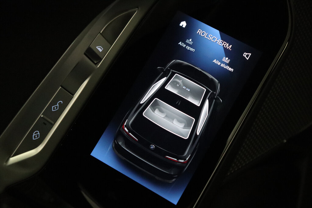 BMW i7 30