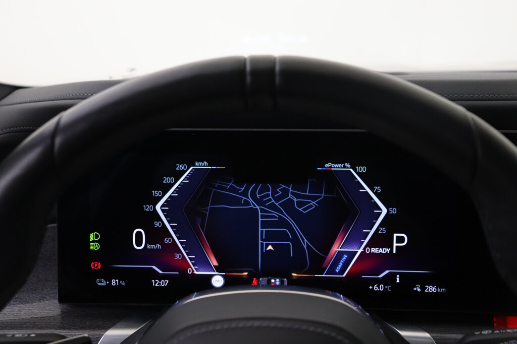 BMW i7 53
