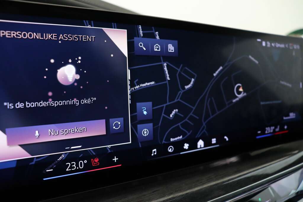 BMW i7 71