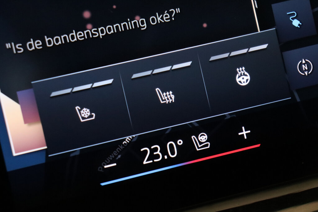 BMW i7 72