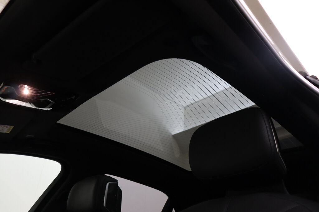 BMW i7 73