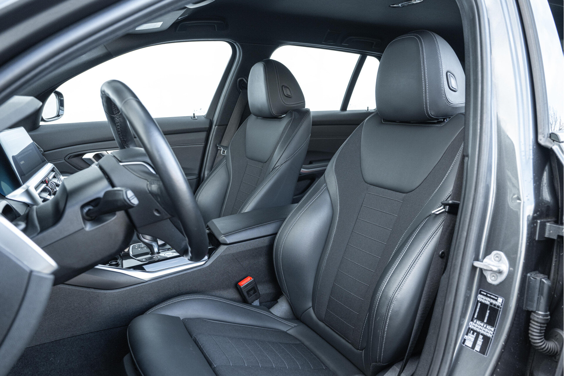 BMW 3 Serie Touring 318i Sport Line Automaat - Afbeelding 4