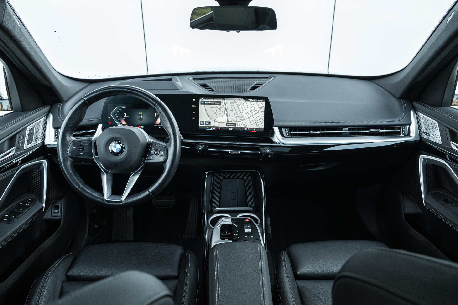 BMW X1 sDrive18i High Executive xLine Automaat - Afbeelding 3