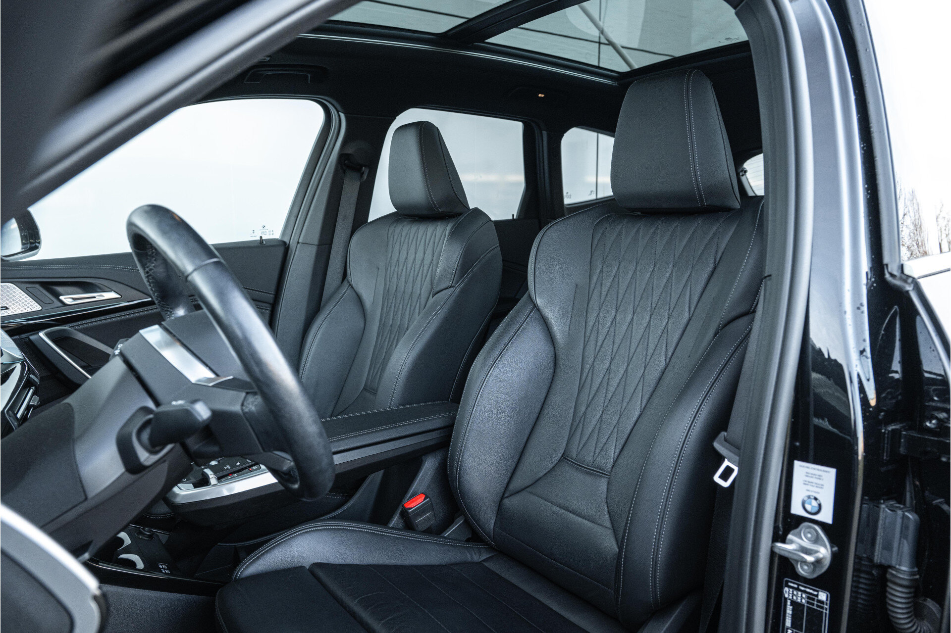 BMW X1 sDrive18i High Executive xLine Automaat - Afbeelding 4