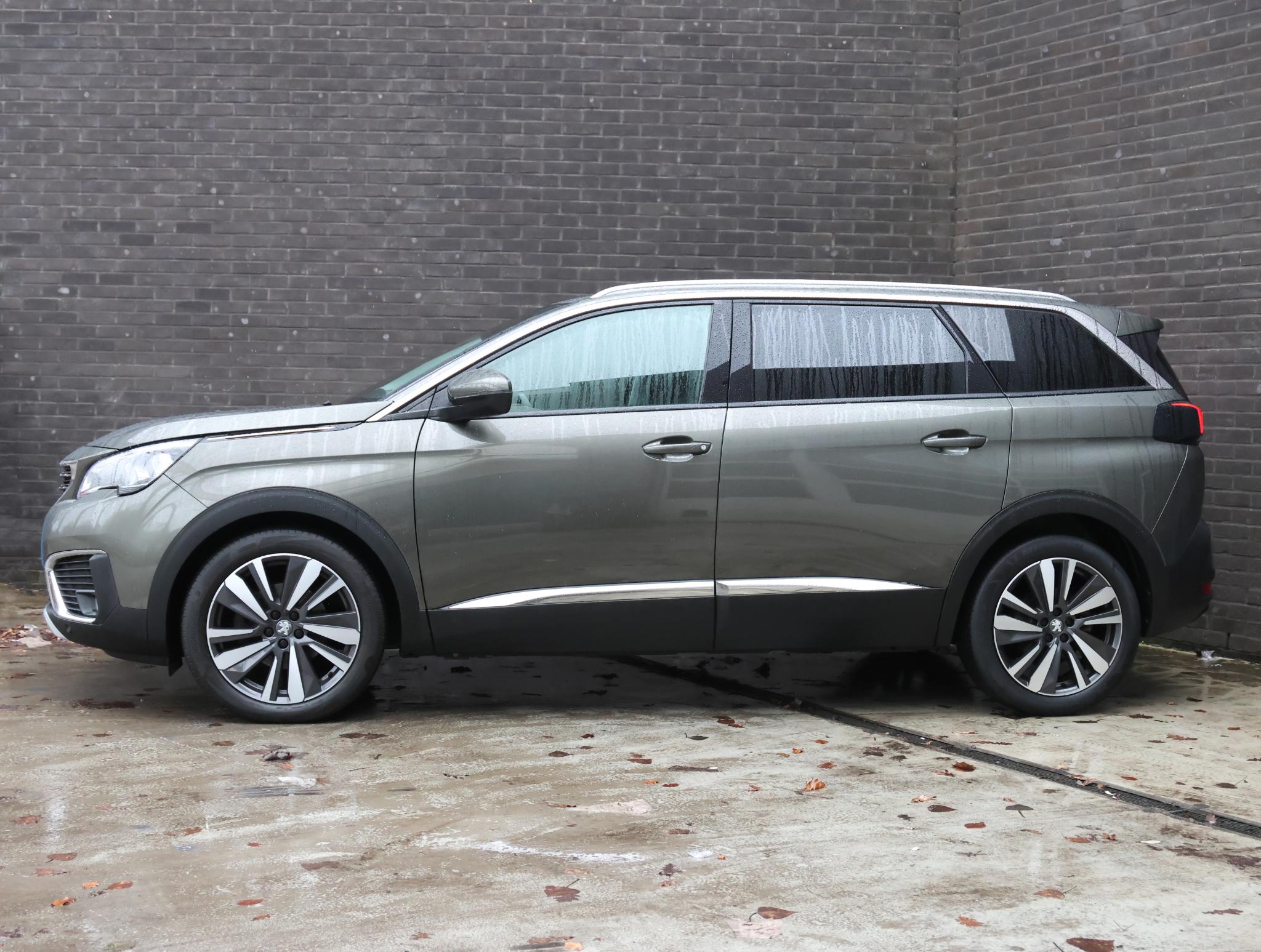 Peugeot 5008 SUV Premium Avantage 130pk Automaat - Afbeelding 2