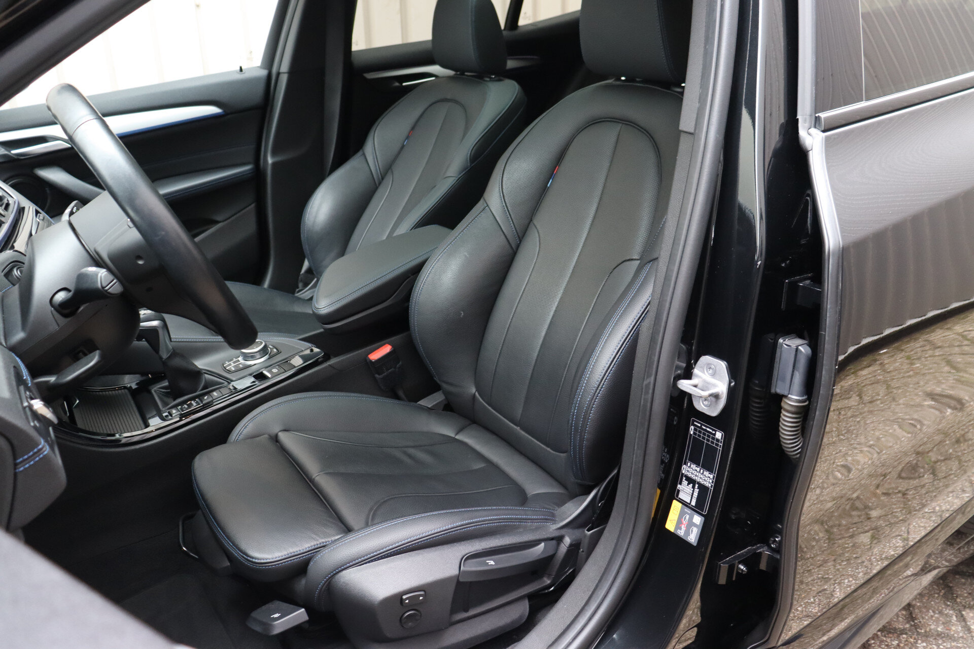 BMW X2 xDrive25e High Executive M Sport Automaat - Afbeelding 4