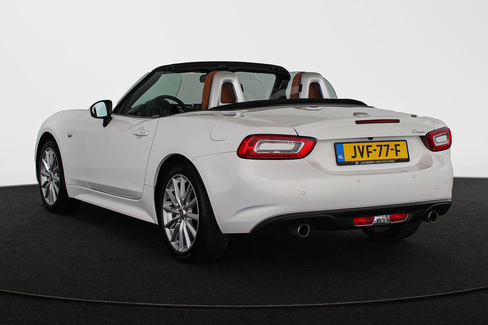 Fiat 124 Spider 1.4 MultiAir Turbo Lusso - Afbeelding 4