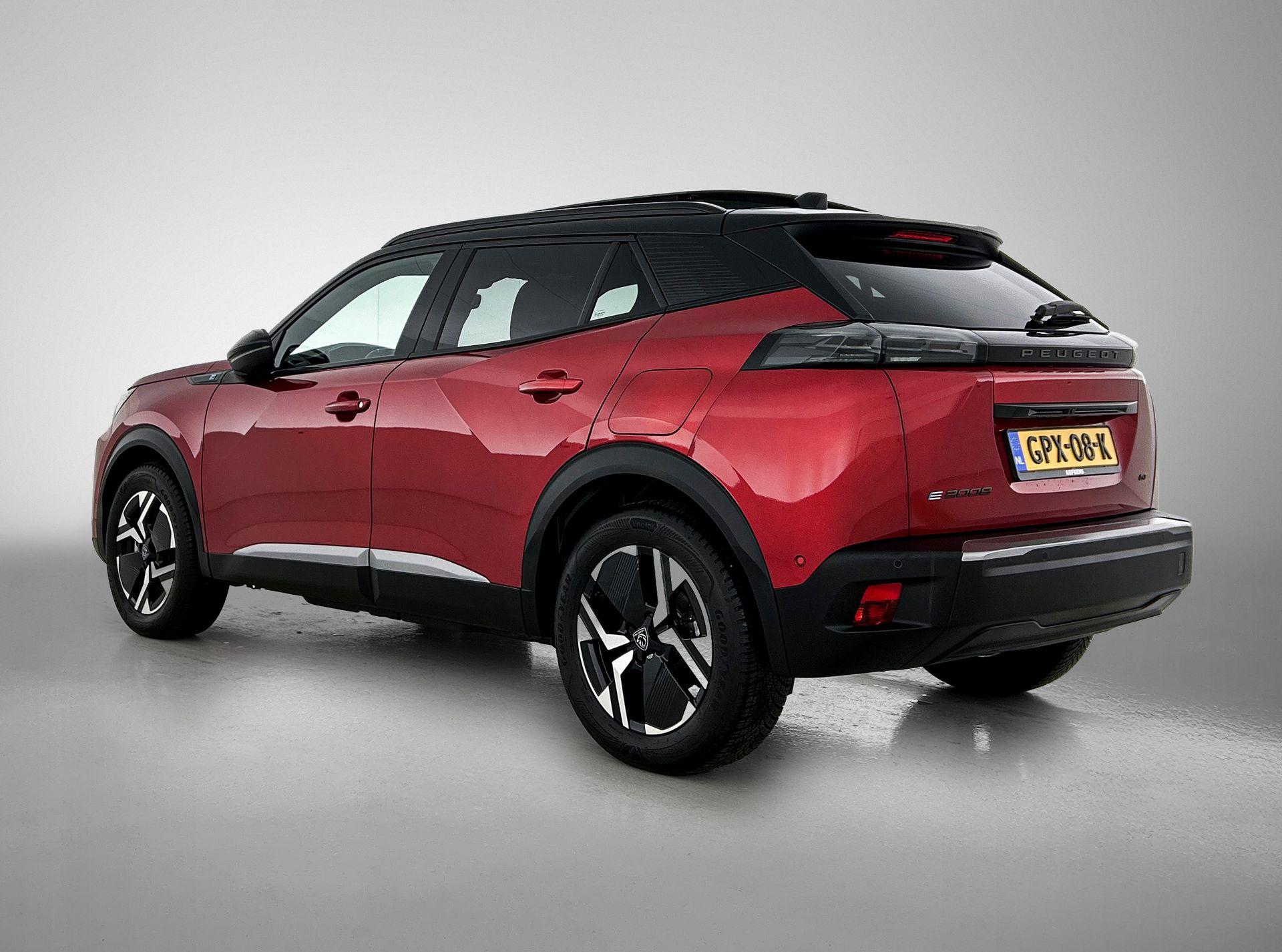 Peugeot e-2008 EV GT 50 kWh 136pk Automaat - Afbeelding 3