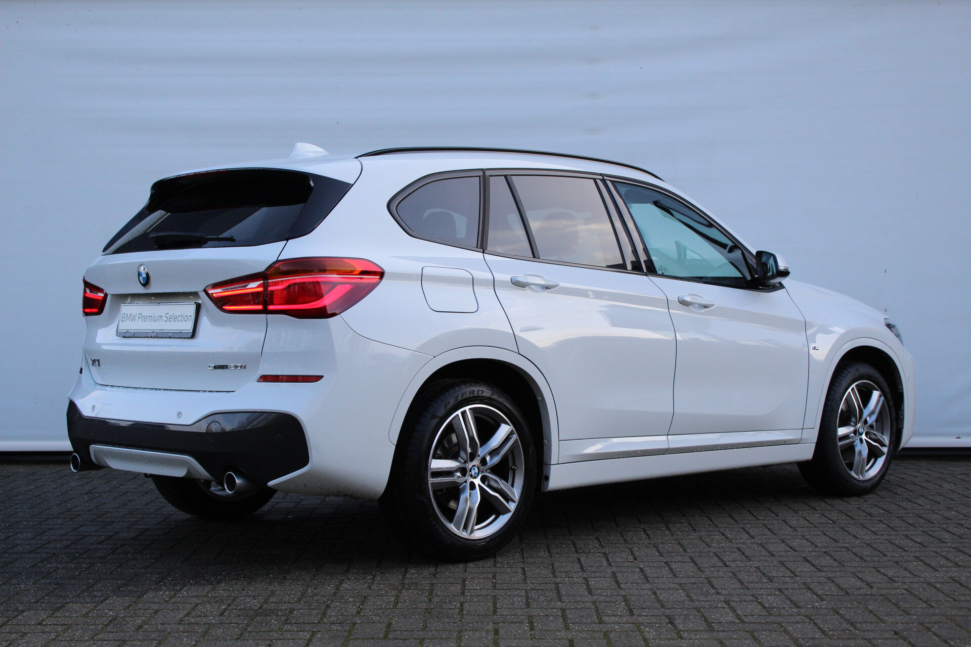 BMW X1 sDrive20i M Sport Automaat - Afbeelding 2