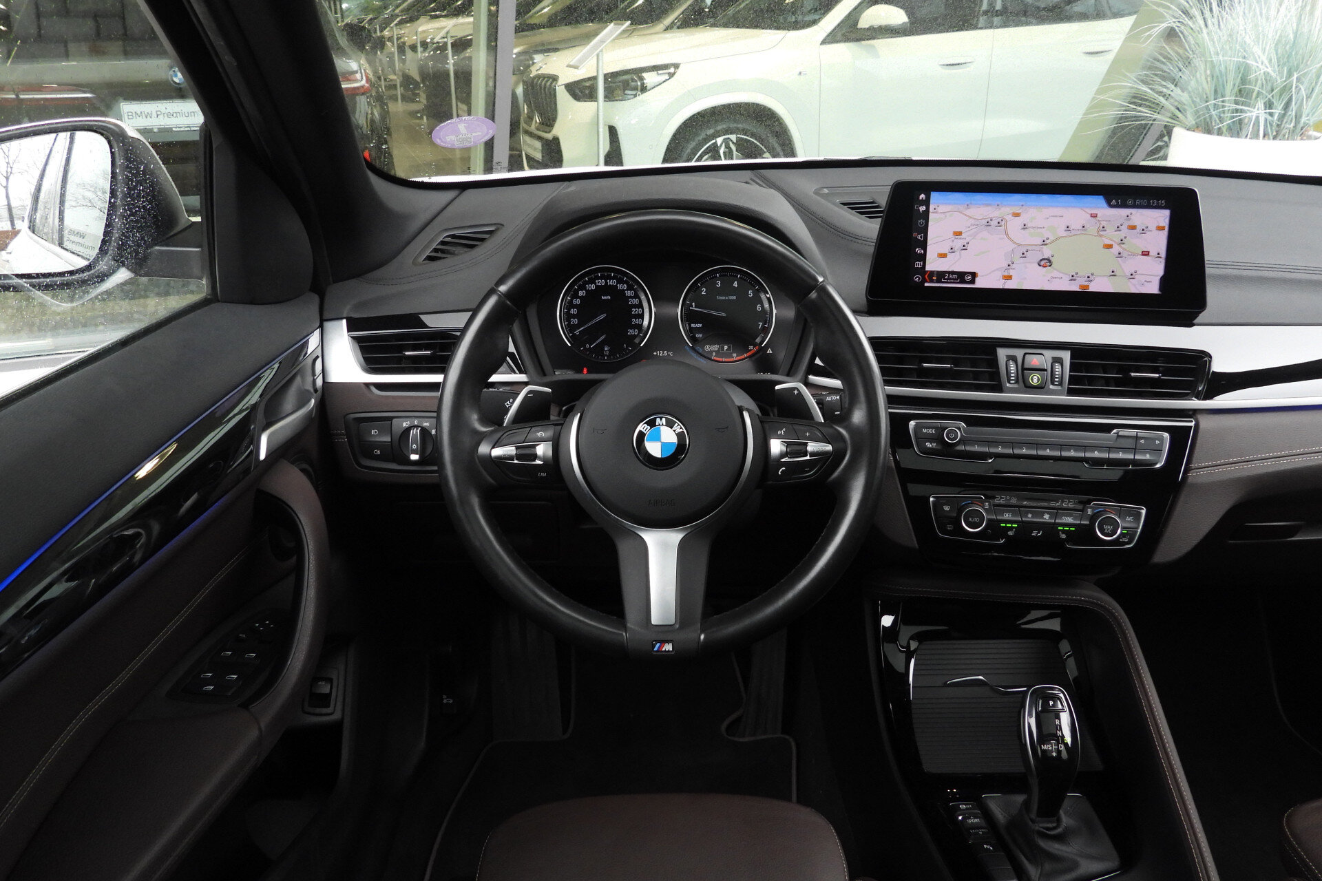 BMW X1 sDrive20i High Executive xLine Automaat - Afbeelding 2