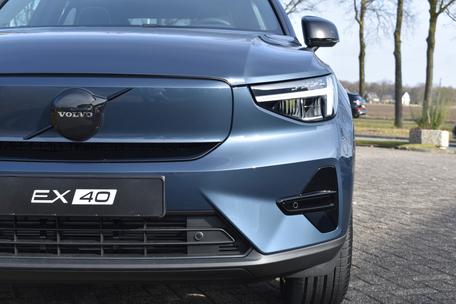 Volvo EX40 Extended Range 252PK Plus Black Ed. 82 kWh - Afbeelding 4