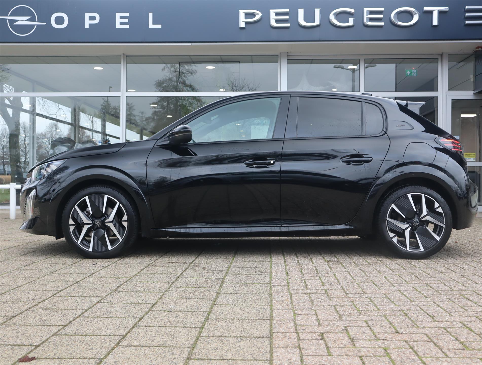 Peugeot 208 GT Hybrid 145pk e-DCS6 Automaat, Rijklaarprijs, Navigatie Camera voor en achter Adaptieve cruise control - Afbeelding 3