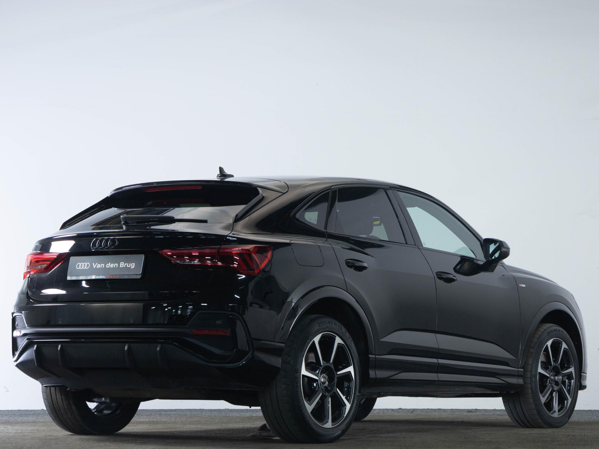 Audi Q3 Sportback S Edition 45 TFSI quattro 245 PK - Afbeelding 2