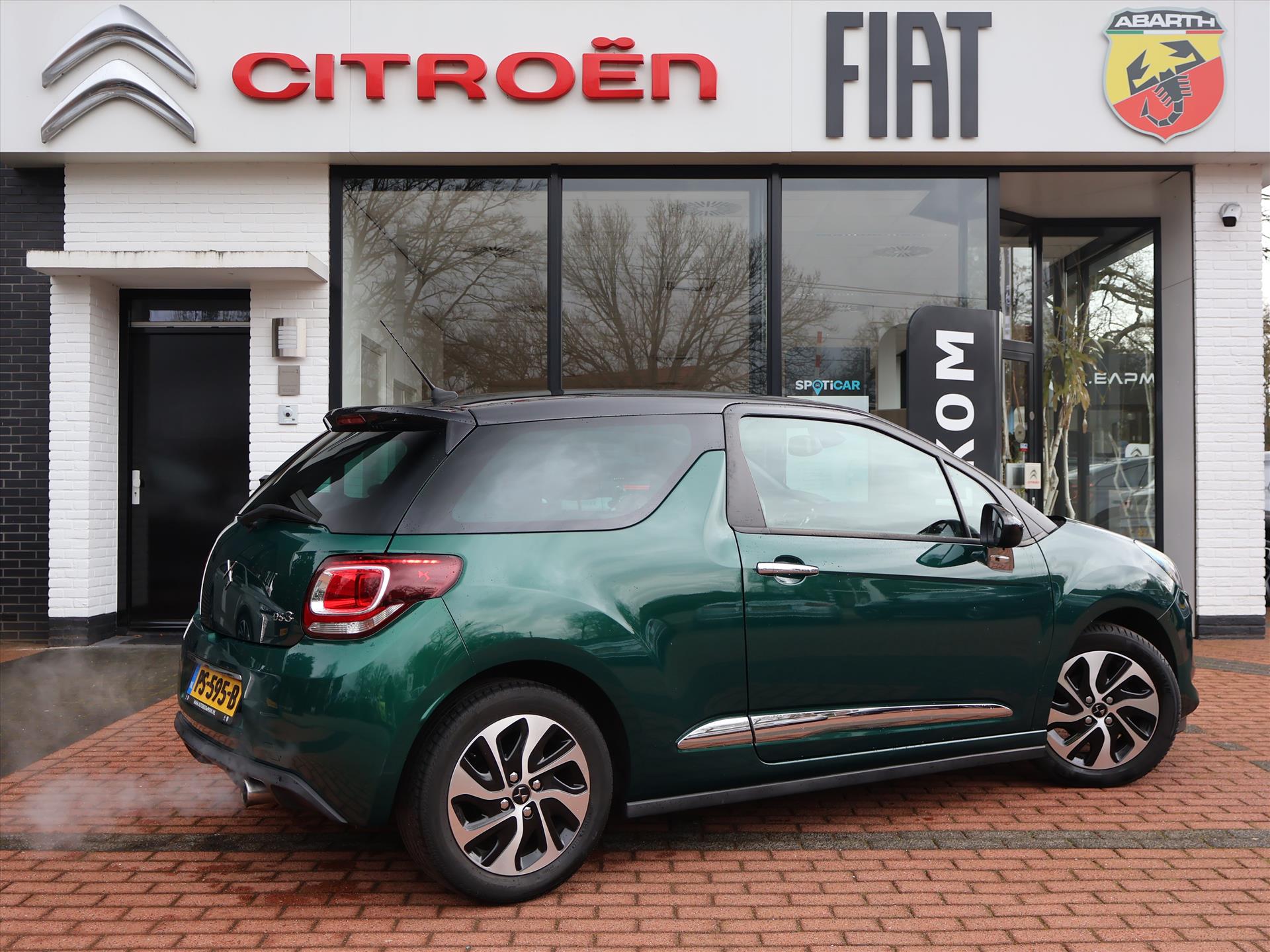 DS DS 3 PureTech 82PK So Chic, Rijklaarprijs | Navigatie | Camera | Full LED | HiFi pakket - Afbeelding 4