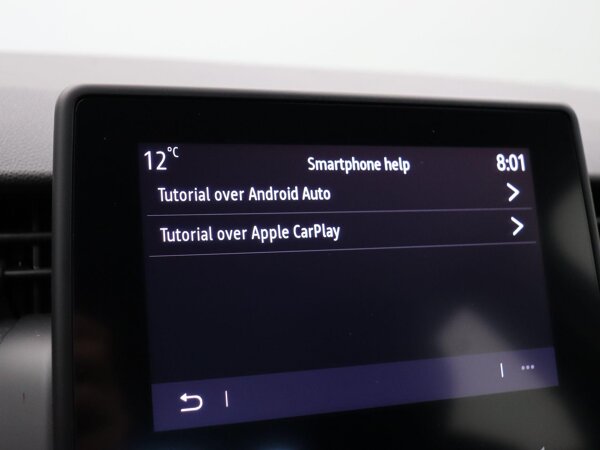Apple Carplay/Android Auto Apple Carplay/Android Auto