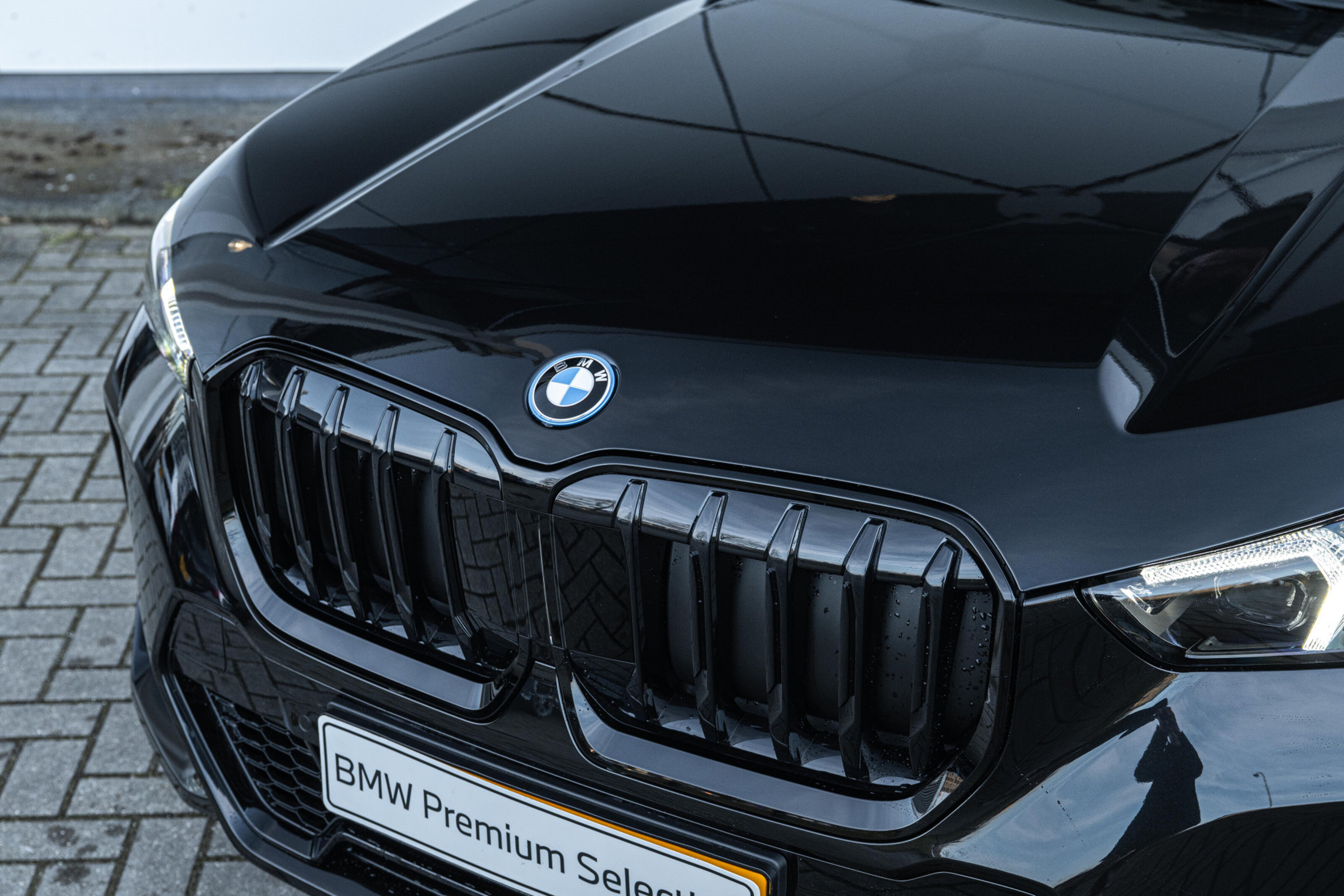 BMW X1 8