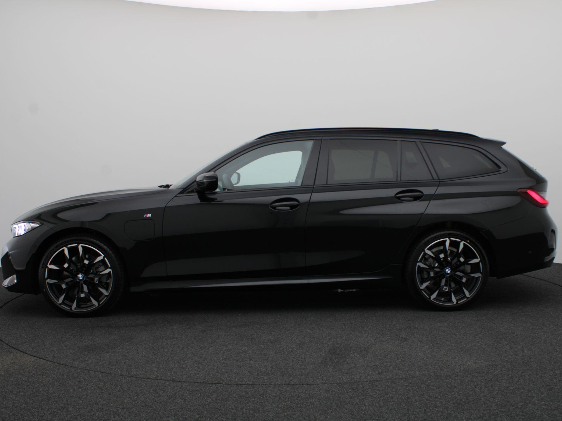 BMW 3 Serie Touring 330e - Afbeelding 4