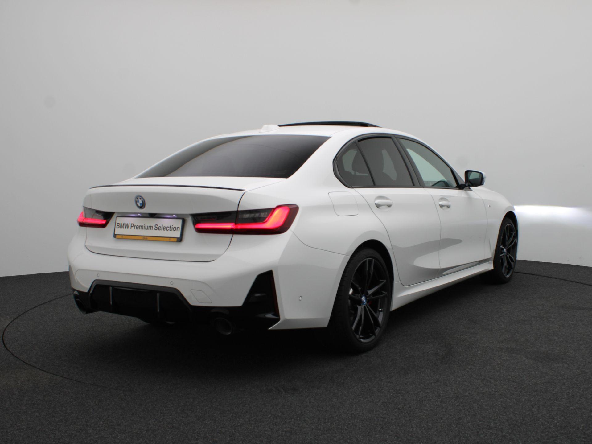 BMW 3 Serie Sedan 330e - Afbeelding 2