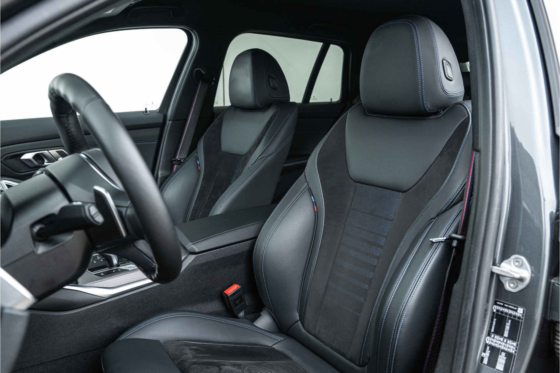 BMW 3 Serie Touring 330i Executive M Sport Automaat - Afbeelding 4