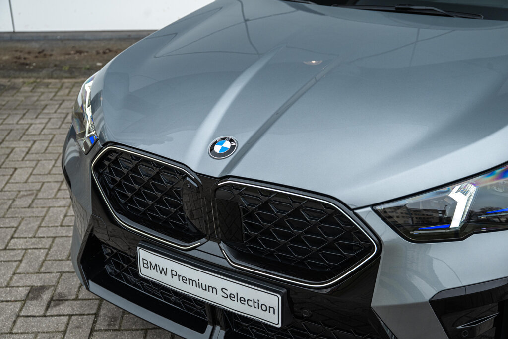 BMW X2 8