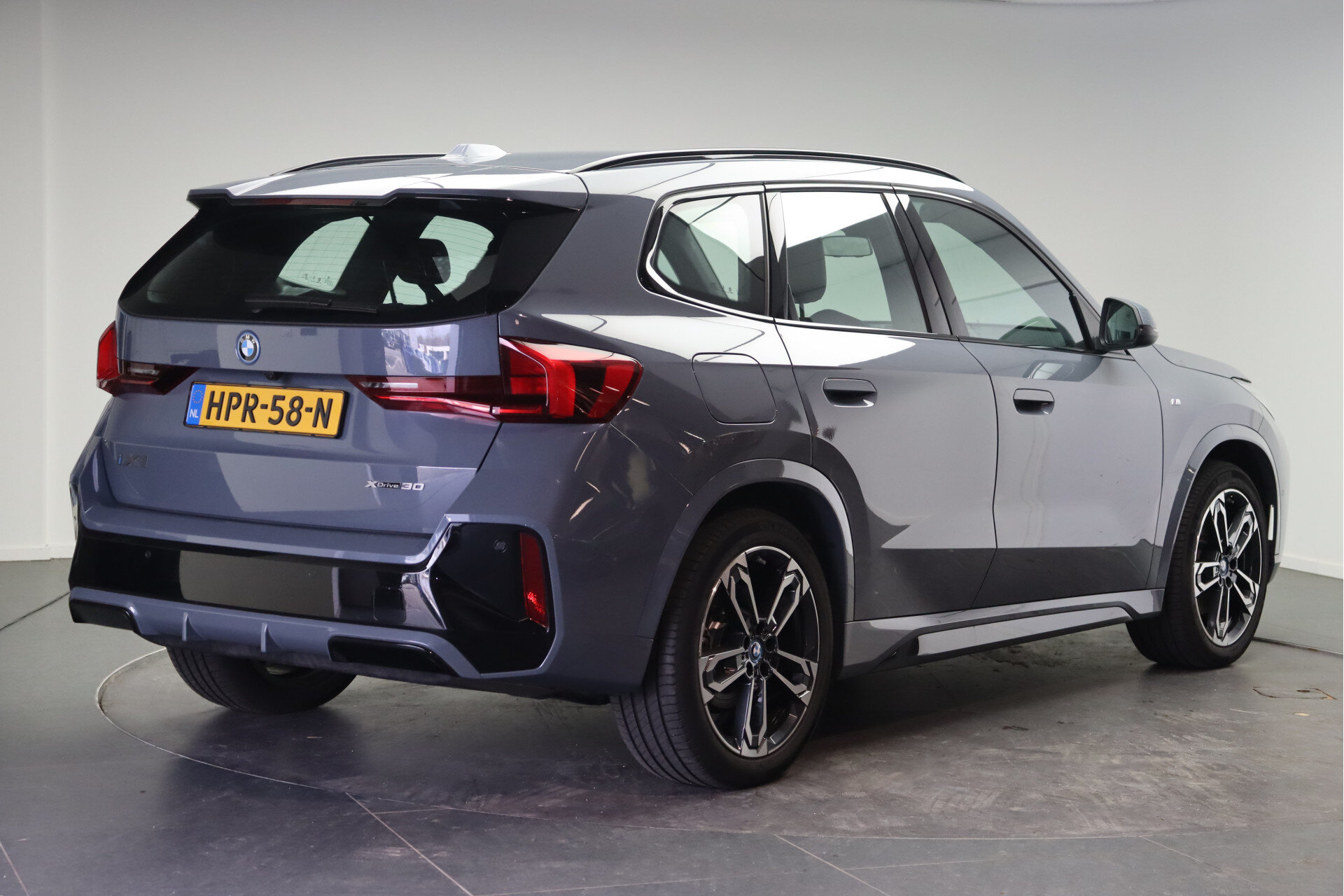 BMW iX1 xDrive30 M Sport - Afbeelding 3