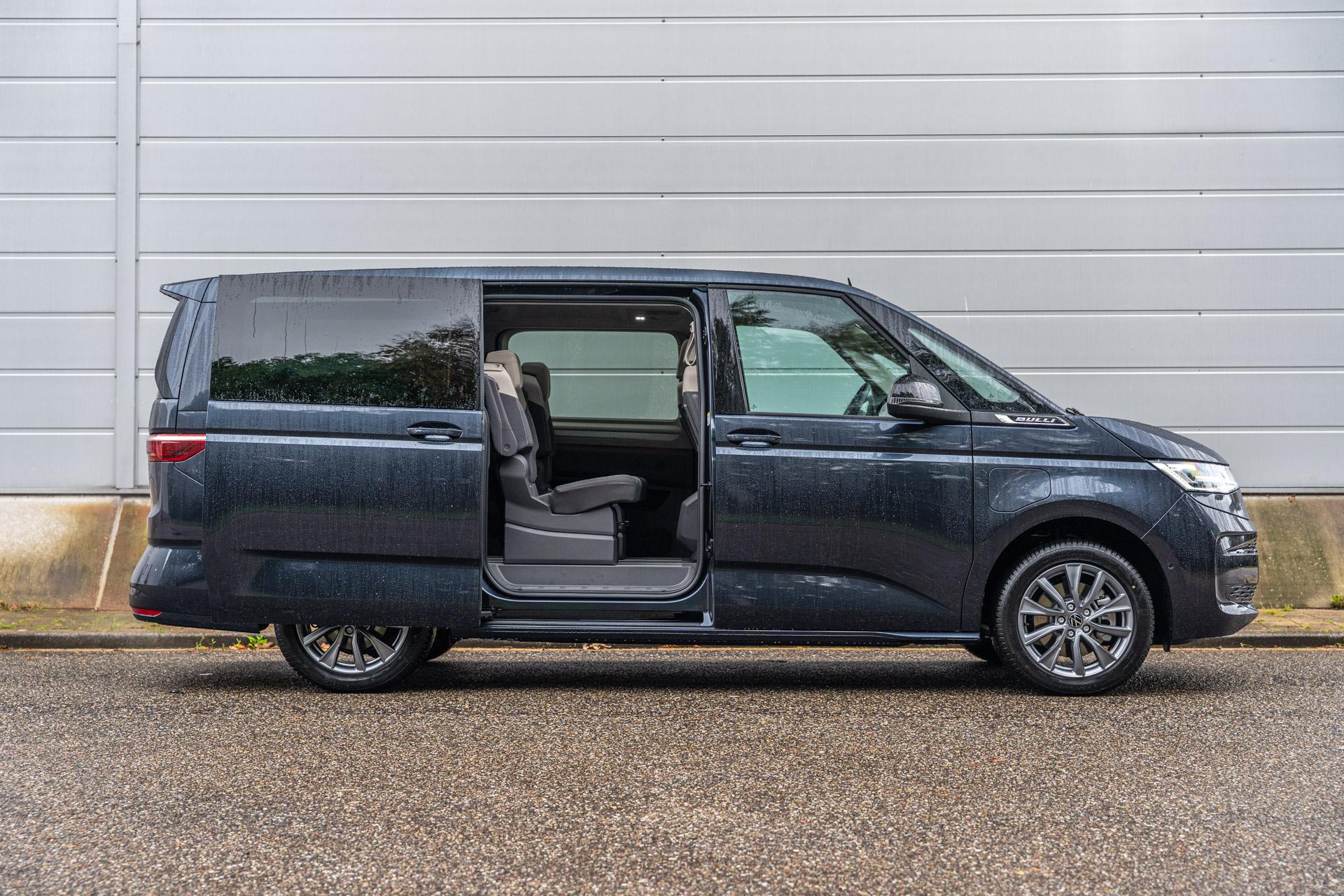 Volkswagen Multivan 1.5 eHybrid 245pk L2 Bulli Edition 4Motion - Afbeelding 4