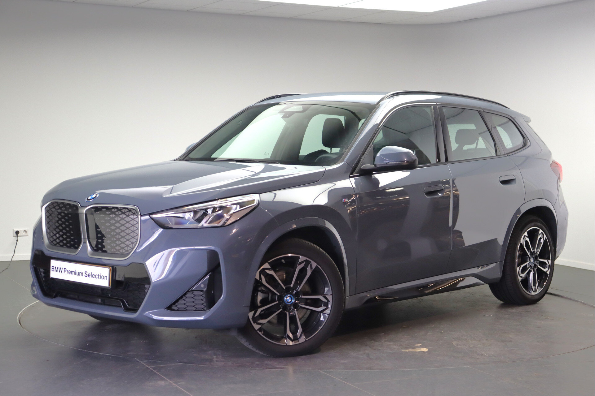 BMW iX1 xDrive30 M Sport