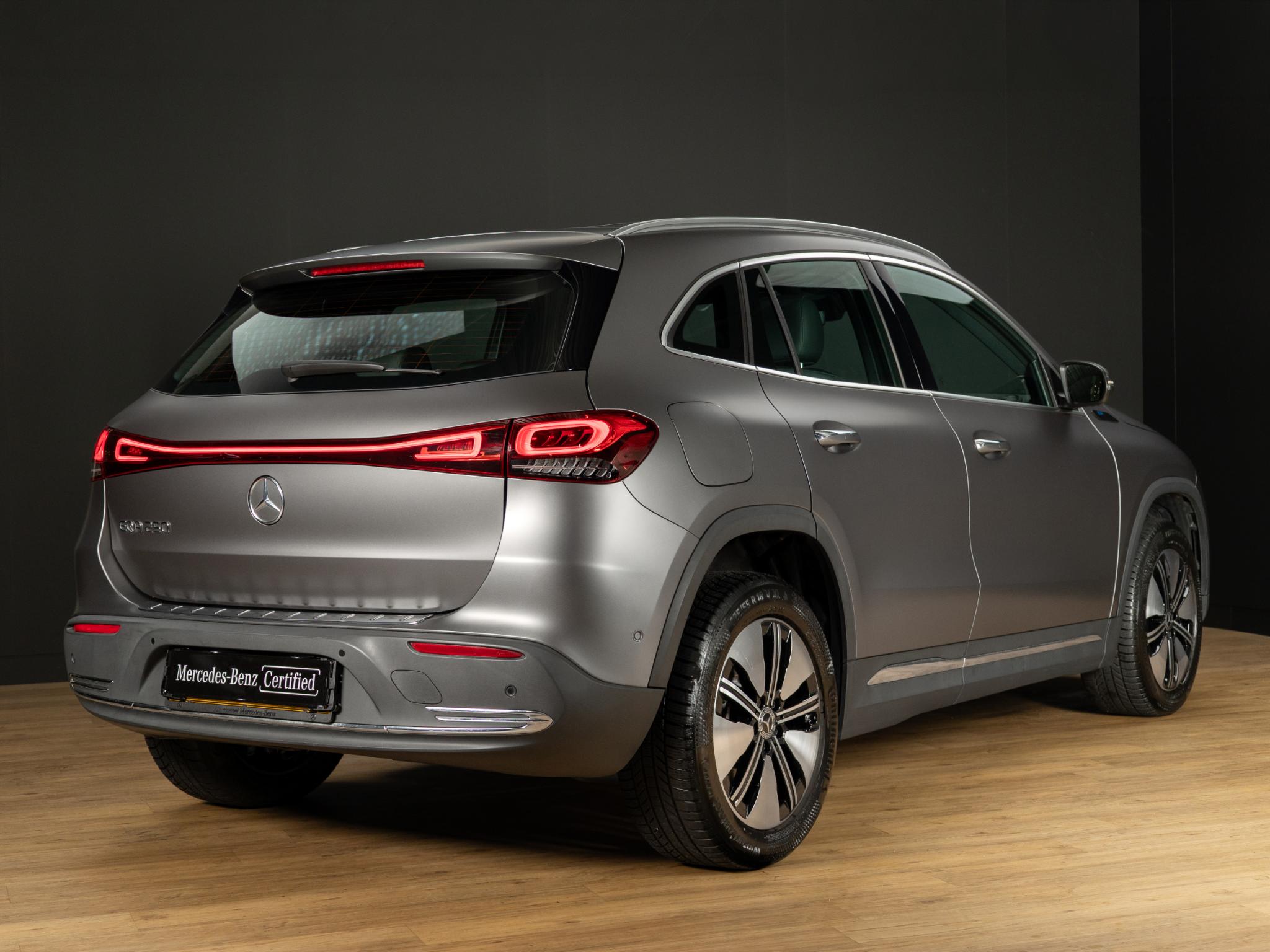 Mercedes-Benz EQA 250 Business Solution Luxury 67 kWh - Afbeelding 2