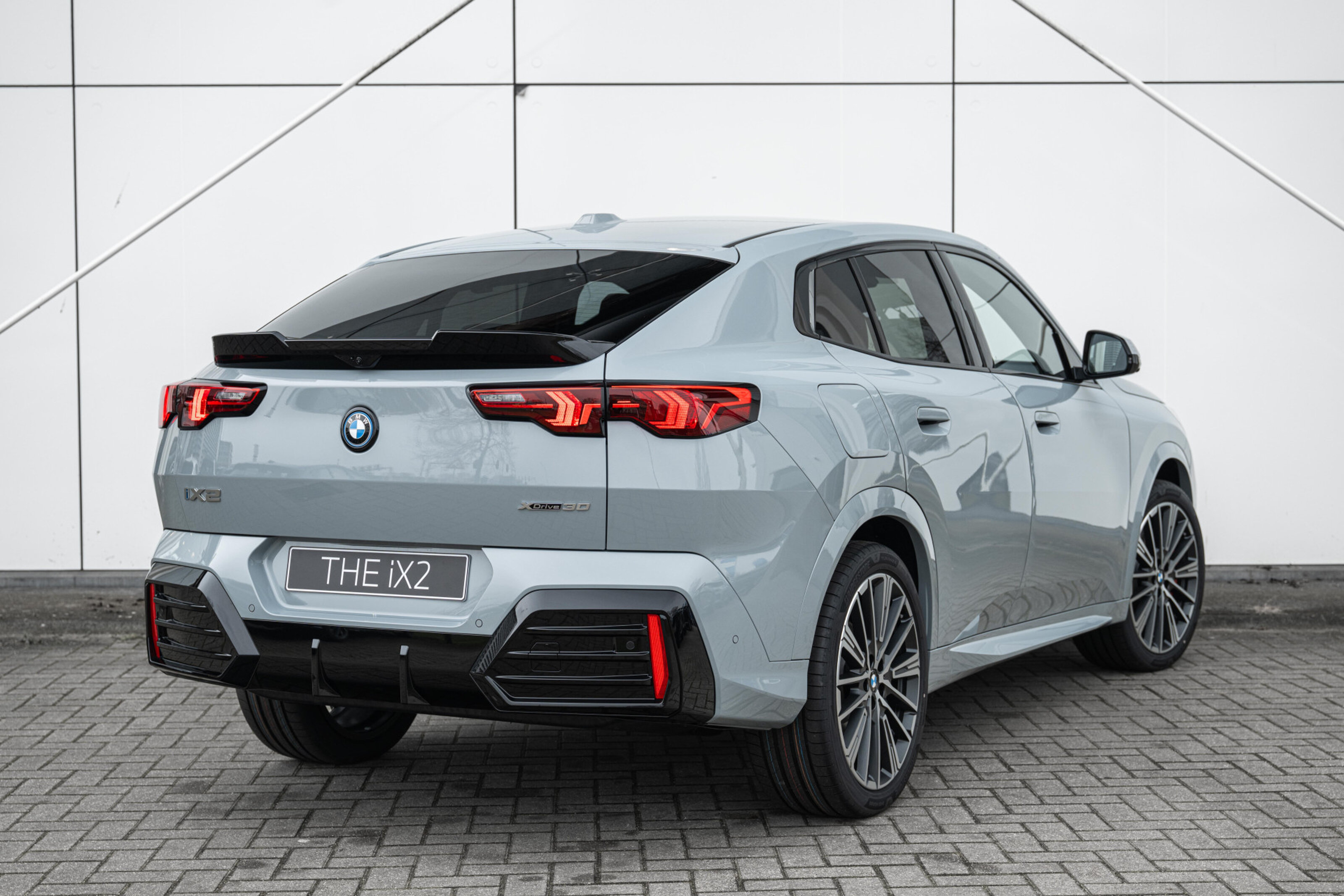 BMW iX2 xDrive30 M Sport