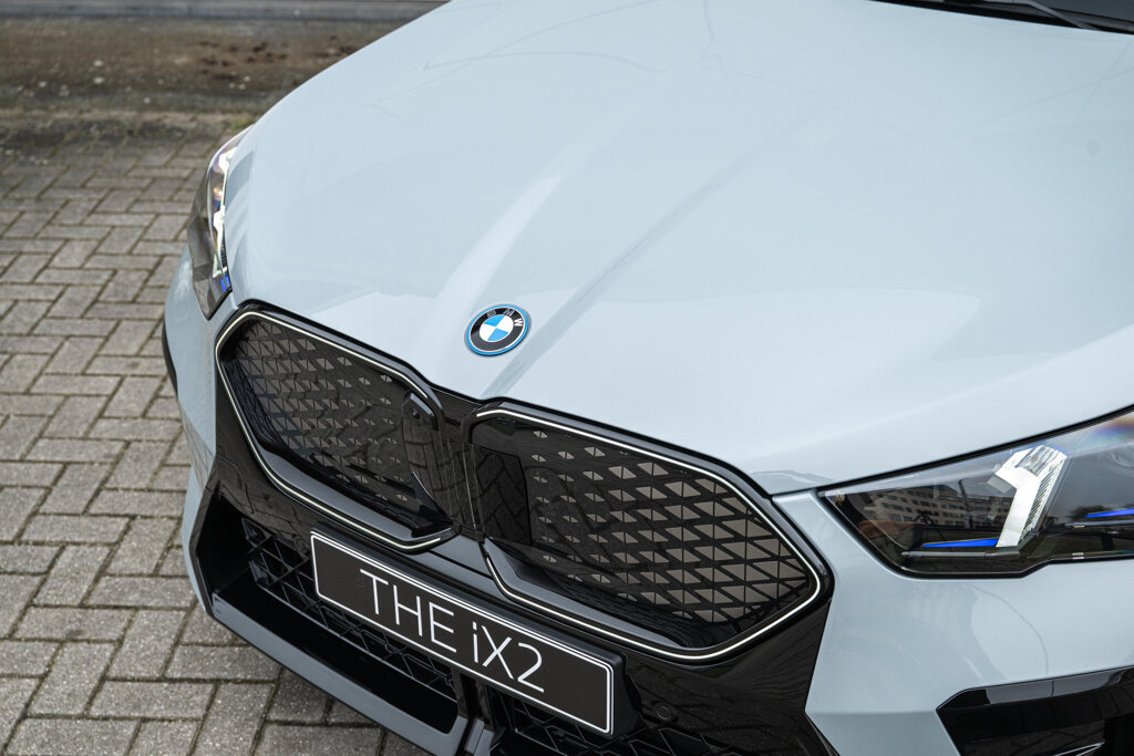 BMW iX2 7