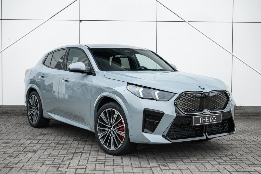 BMW iX2 14