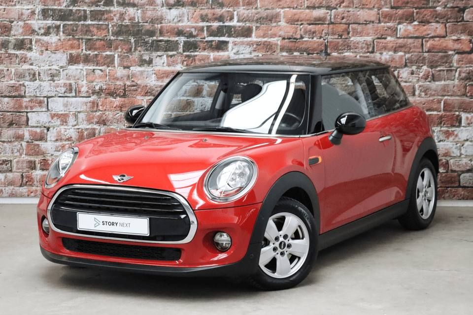 MINI Cooper Hatchback Pepper Business Automaat 3 deurs - Afbeelding 1
