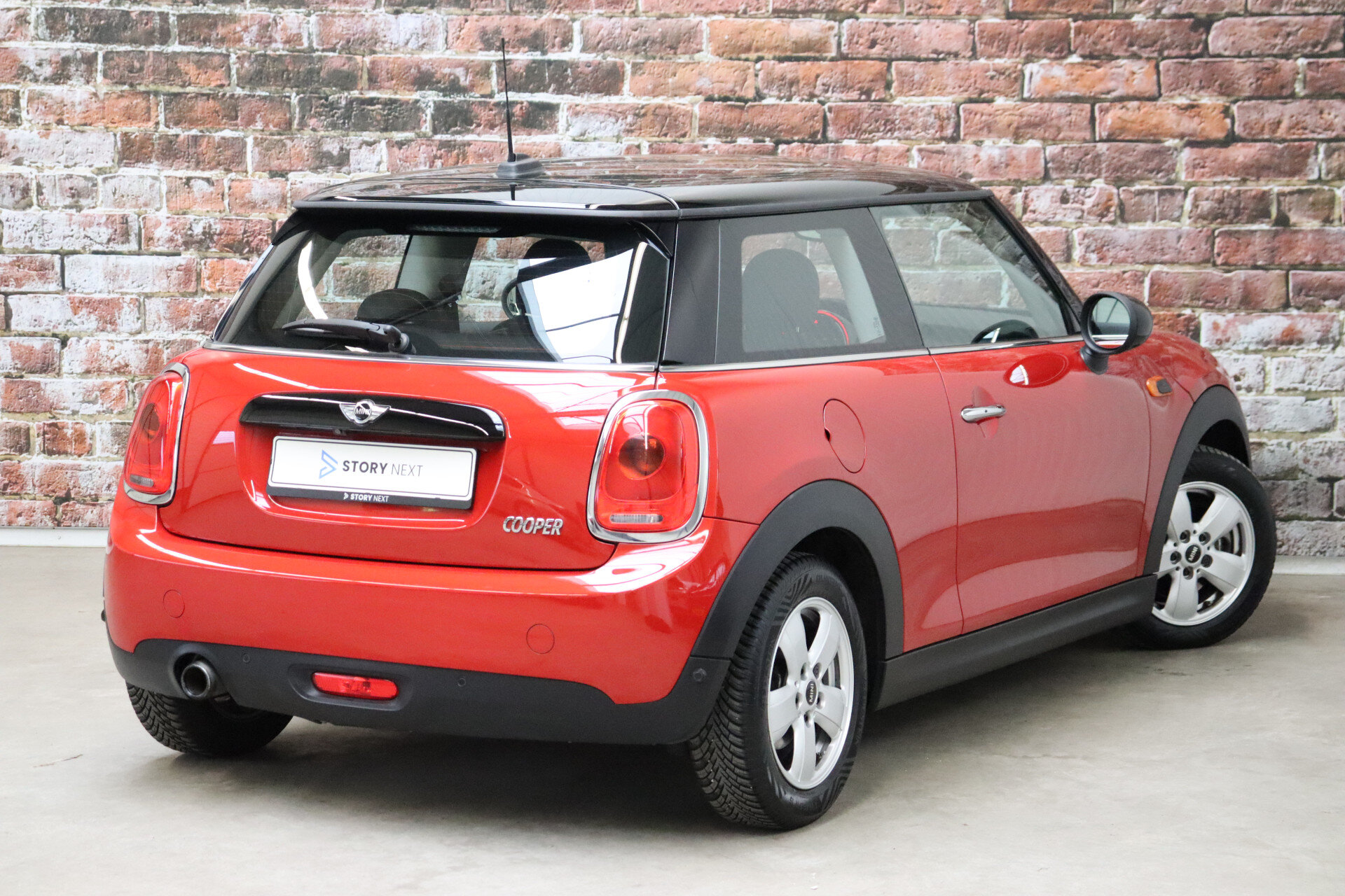 MINI Cooper Hatchback Pepper Business Automaat 3 deurs - Afbeelding 4