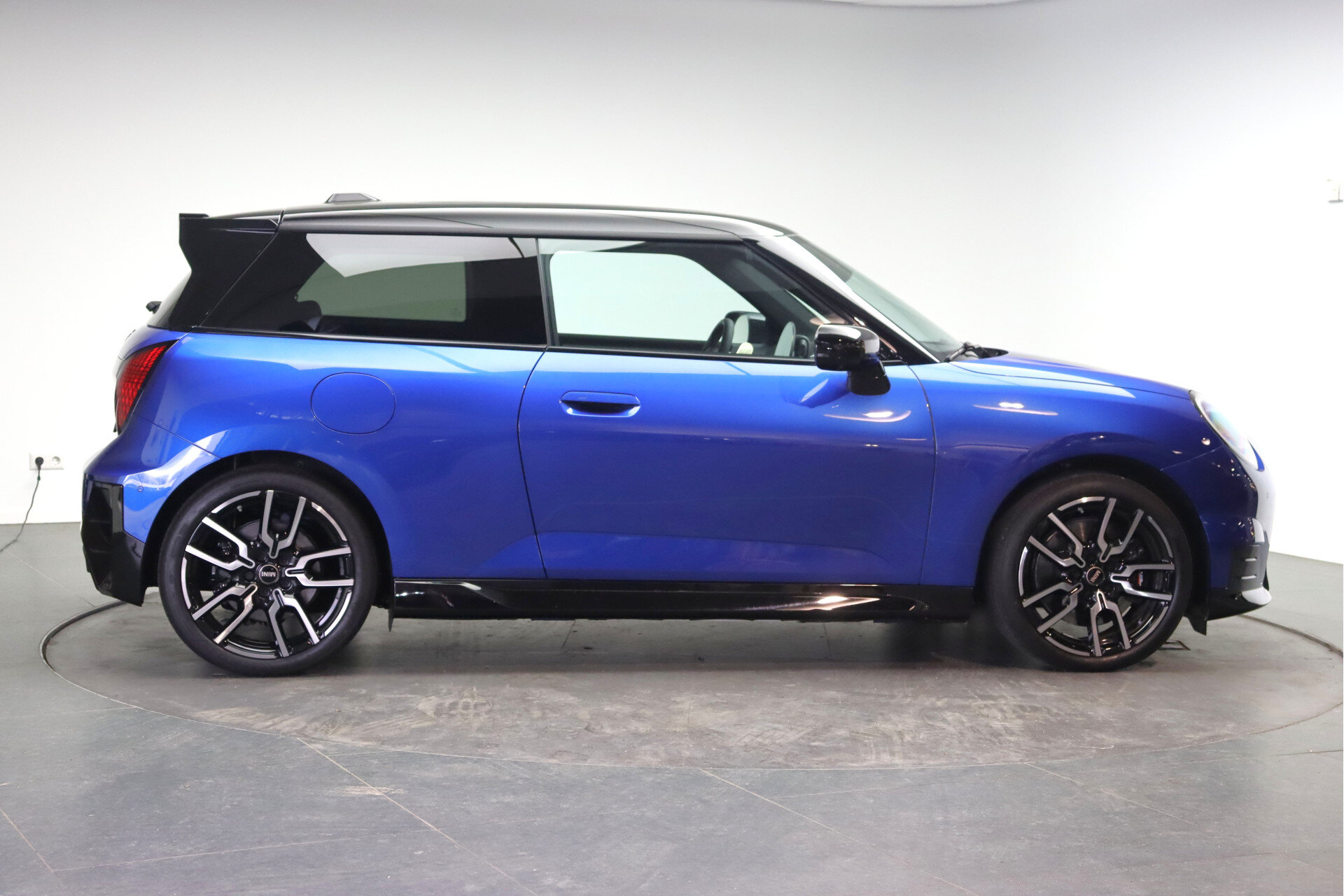 MINI Electric Hatchback Cooper SE - Afbeelding 4