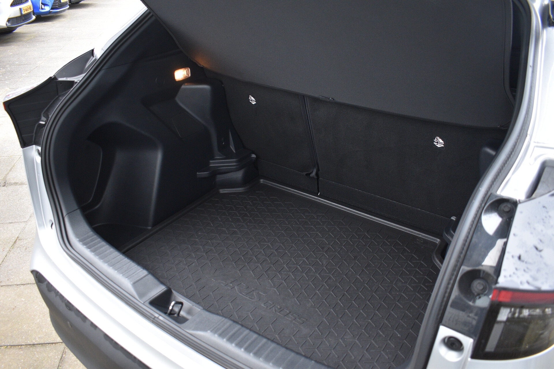 Toyota Yaris Cross 1.5 Hybrid Dynamic Limited Automaat 116pk - Afbeelding 4