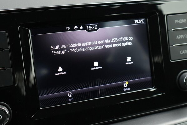 Apple Carplay/Android Auto