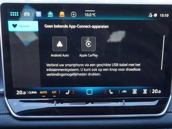 Apple Carplay/Android Auto Apple Carplay/Android Auto