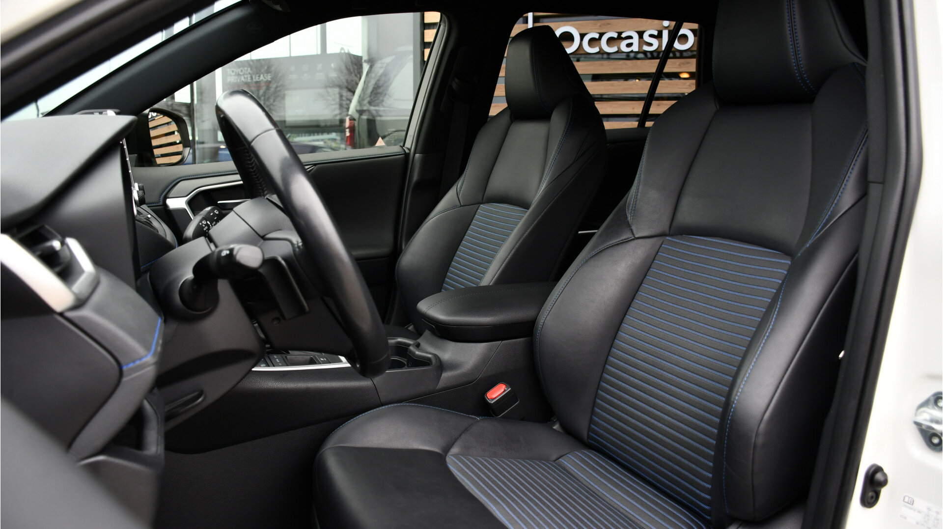 Toyota RAV4 2.5 Hybrid Bi-Tone Automaat 218pk - Afbeelding 4