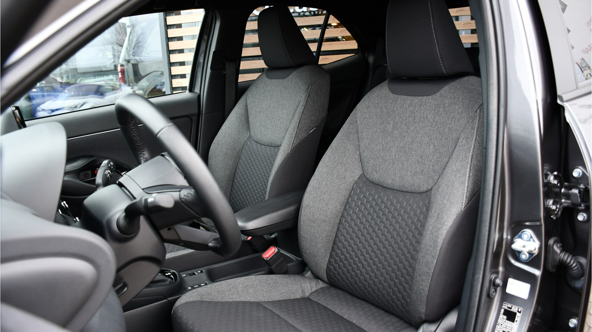 Toyota Yaris Cross 1.5 Hybrid 130 Dynamic Limited Automaat 130pk - Afbeelding 4