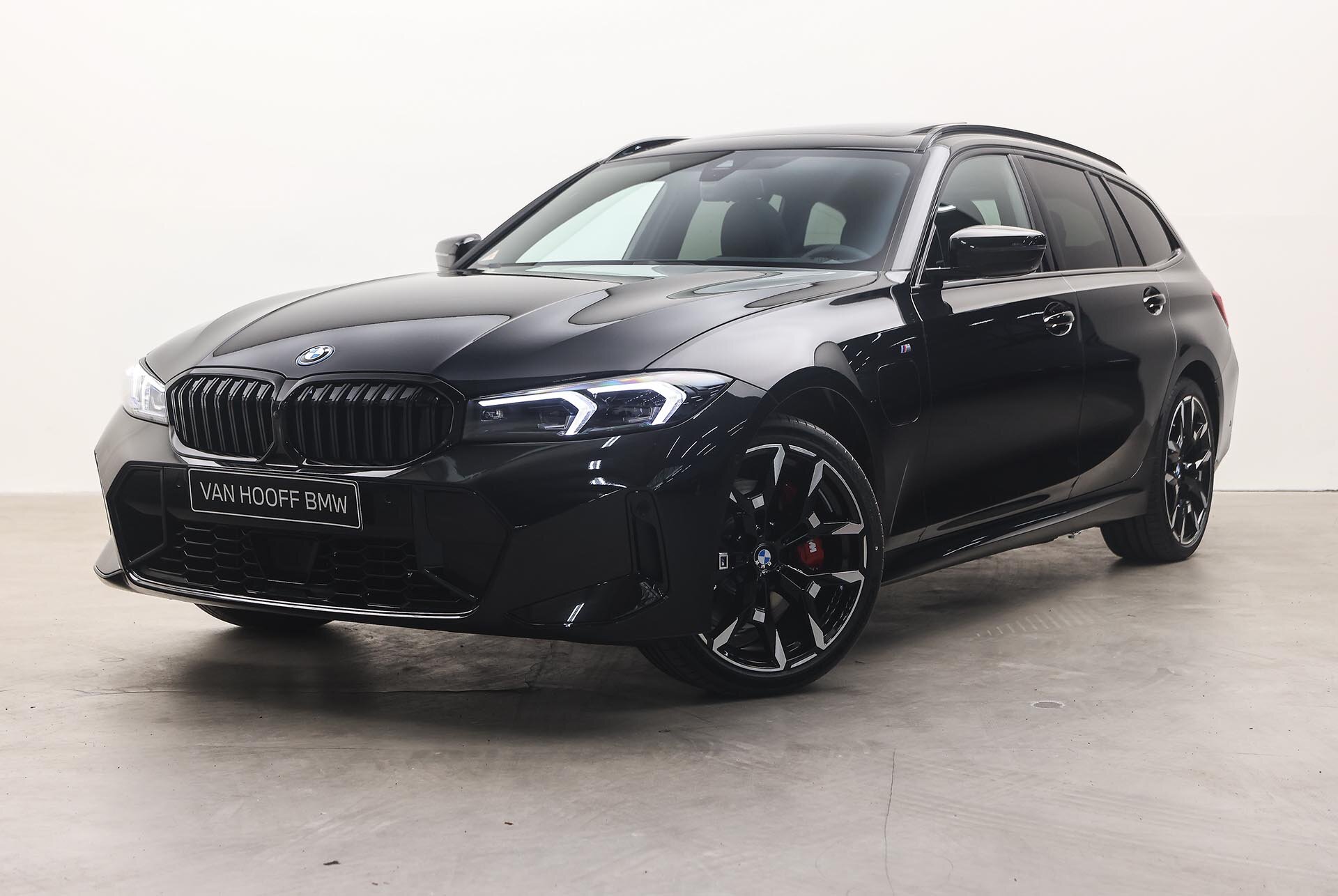 BMW 3 Serie Touring 330e High Executive M Sport Automaat