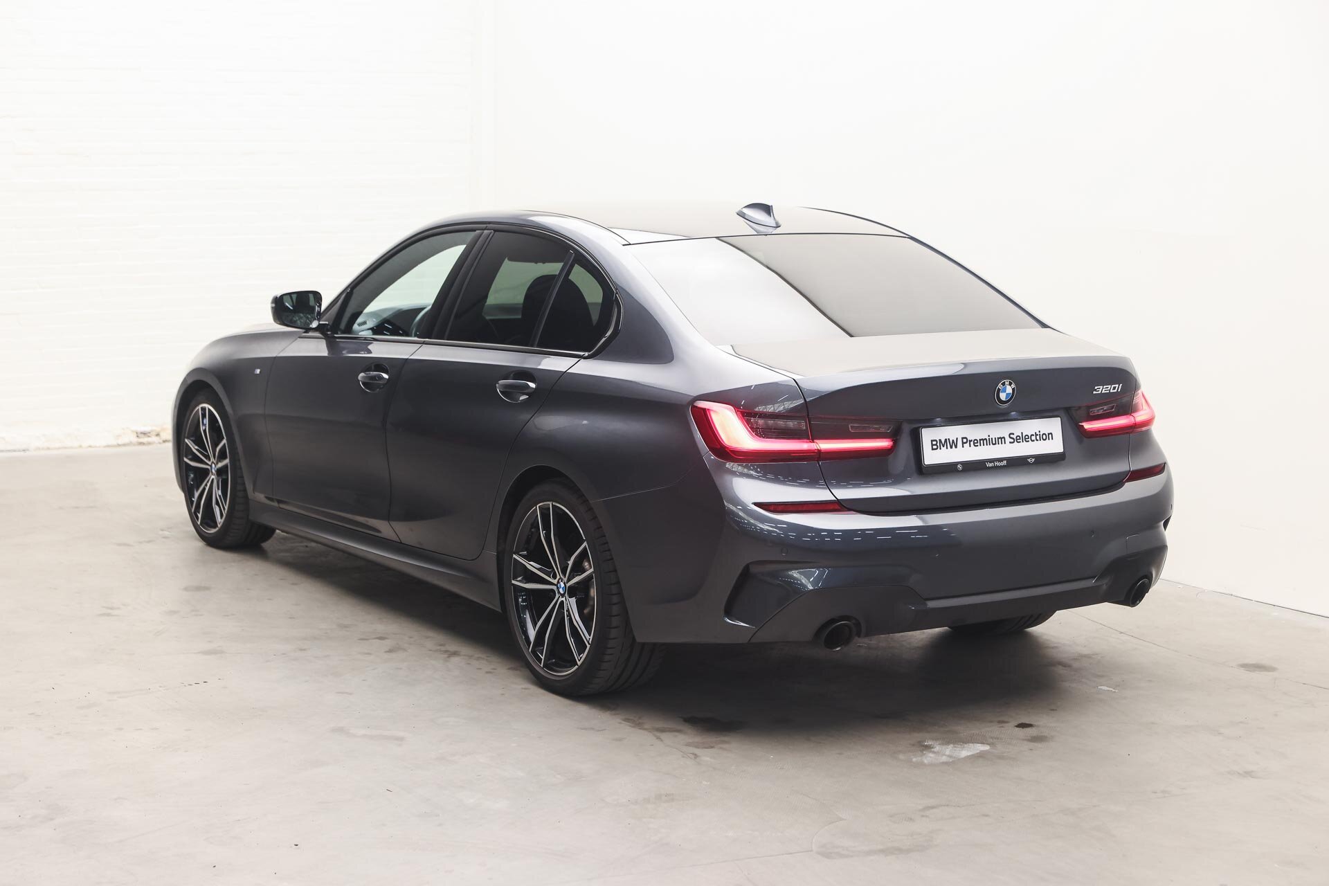 BMW 3 Serie 320i Executive M Sport Automaat - Afbeelding 2