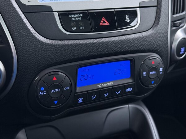 electronic climate controle electronic climate controle