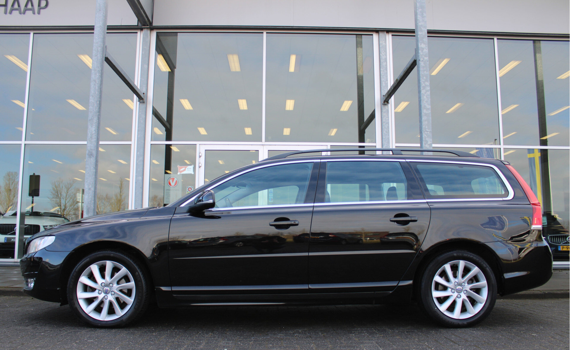 Volvo V70 D2 Dynamic Edition - Afbeelding 2
