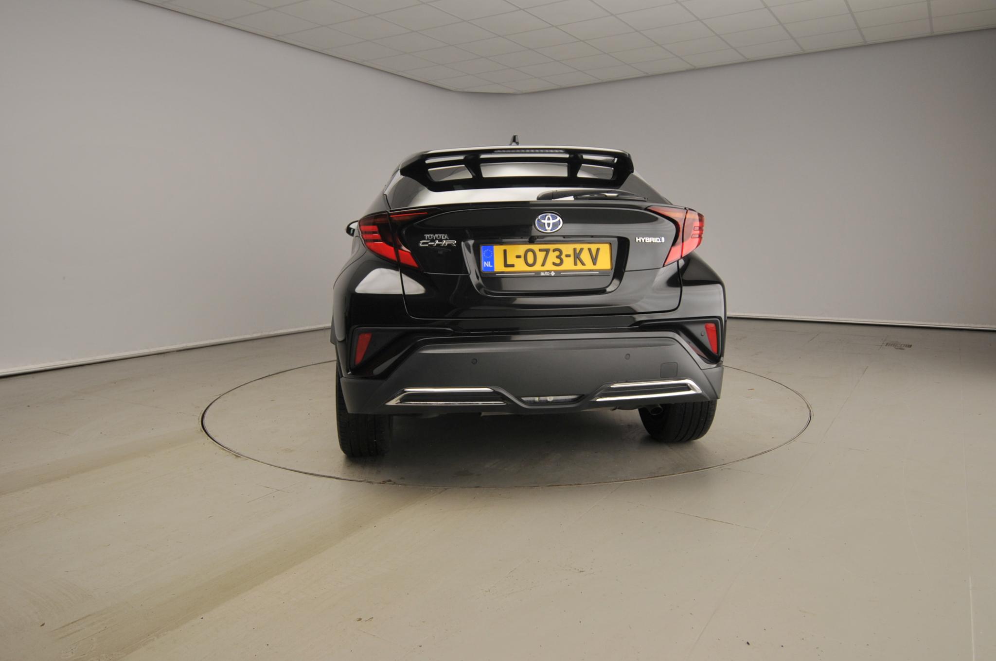 Toyota C-HR 2.0 Hybrid Business Plus - Bild 3