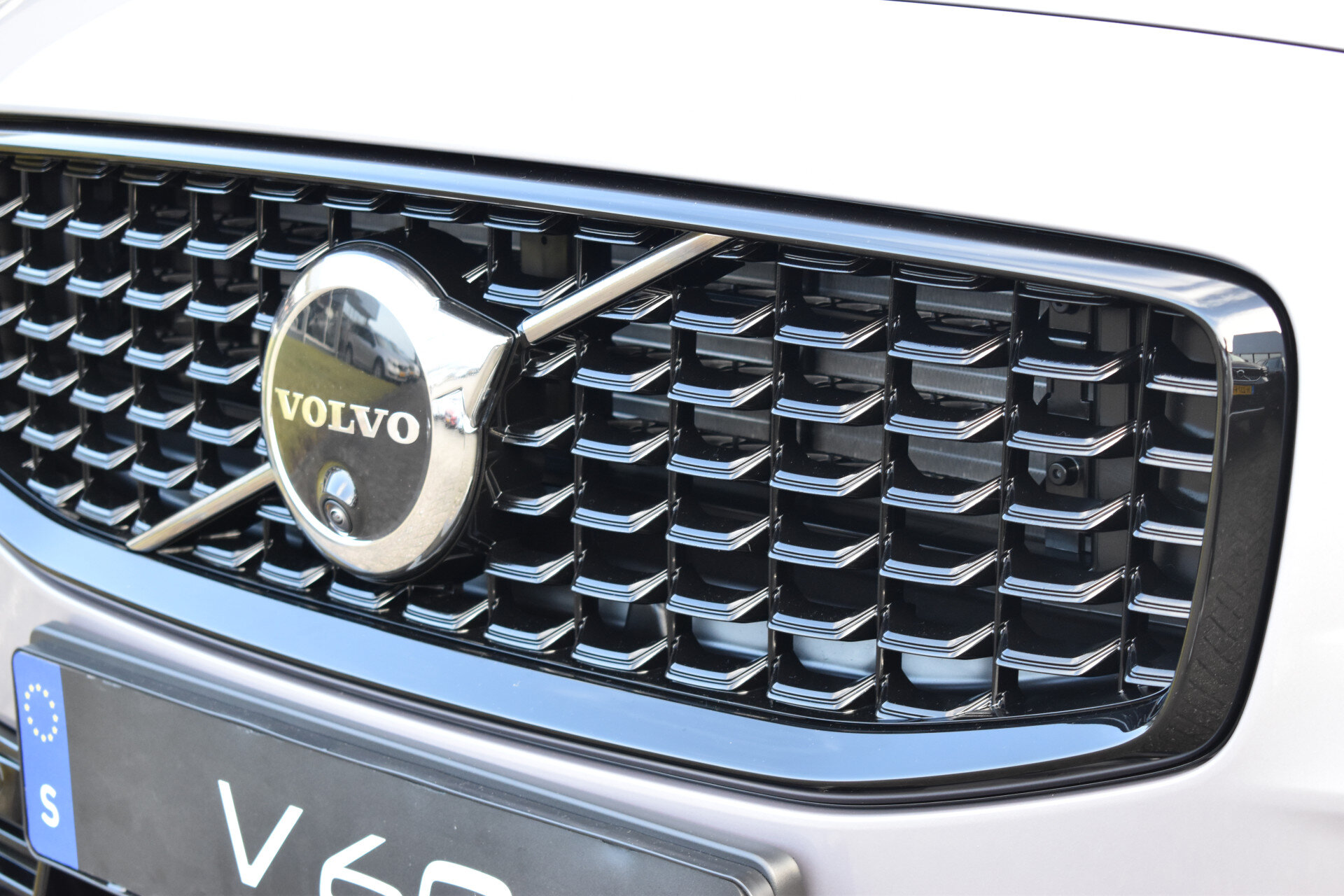 Volvo V60 T6 AWD 350PK Plug-in Hybrid Plus Dark - Afbeelding 4