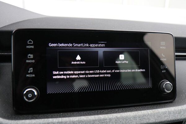 Apple Carplay/Android Auto